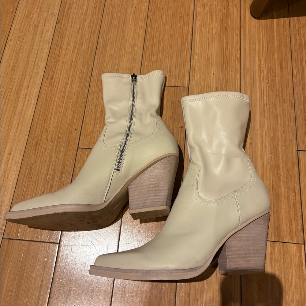 Dolce Vita Cream Heeled Boots - Picture 7 of 11